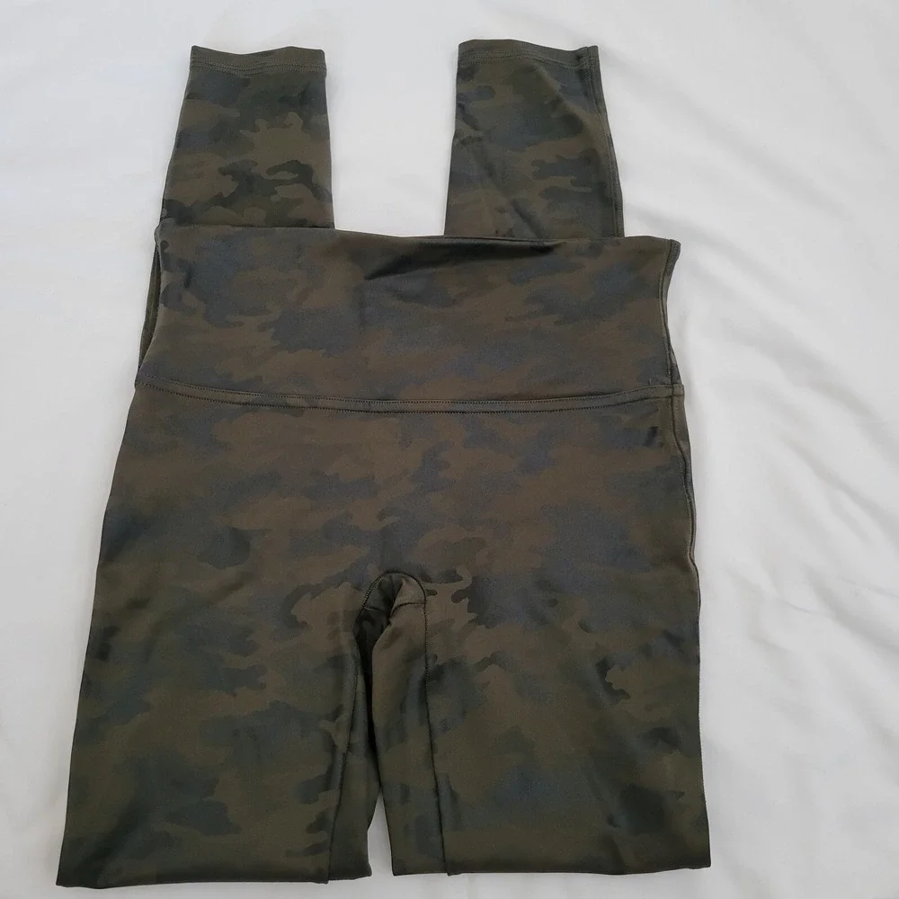 Spanx Legging Women Medium Camo High Waist Seamless Shaping Tummy Control FL3515